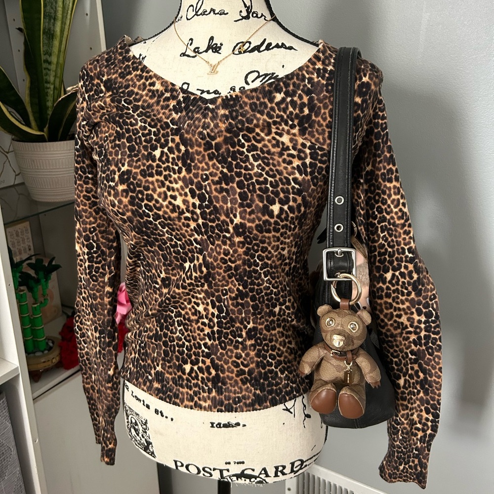 Express Body Fitting Leopard Print Top